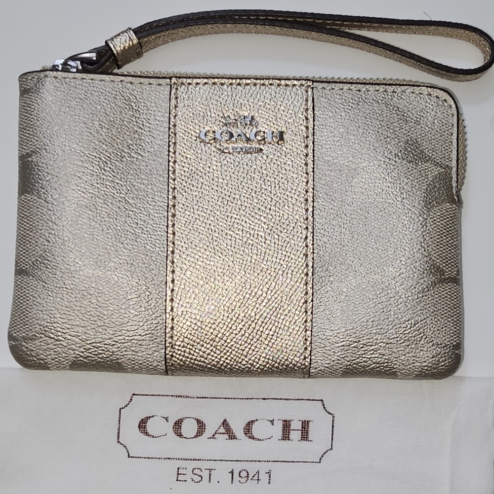 Coach Metallic Champagne Corner Zip Wristlet F38655 Pebbled Canvas EUC - Picture 10 of 10
